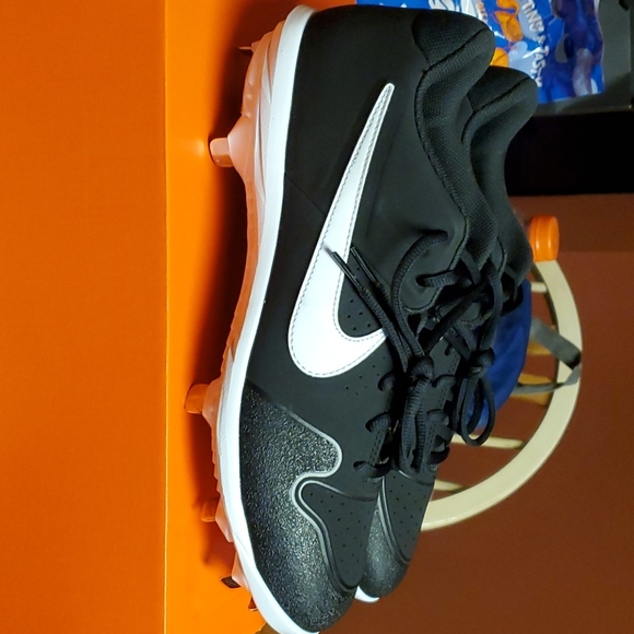 Nike Other - Mens nike baseball cleats low top.